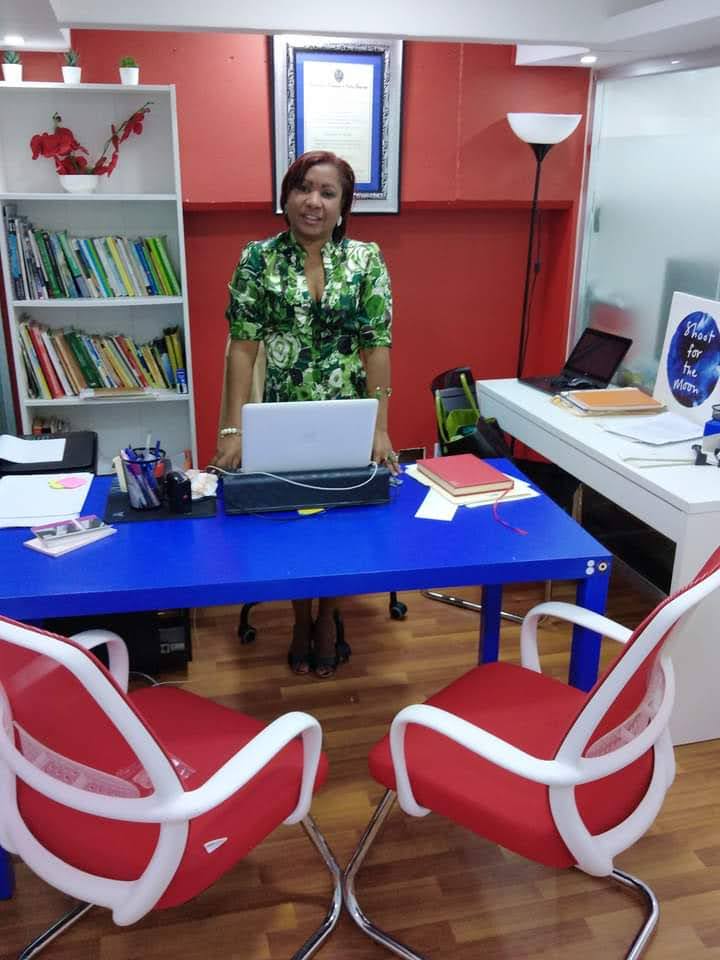 Lcda. Sabriny Novas Pérez — Oficina Plaza Central